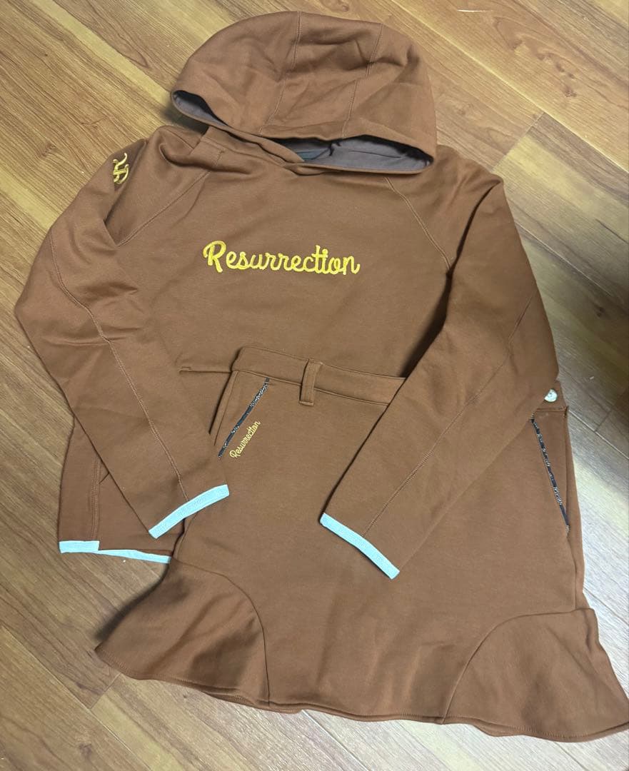 セール！レザレクション　パーカー　スカート　セットアップ