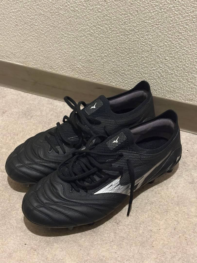 ミズノ　モレリアネオ4β ELITE 25.0cm限定　黒　銀