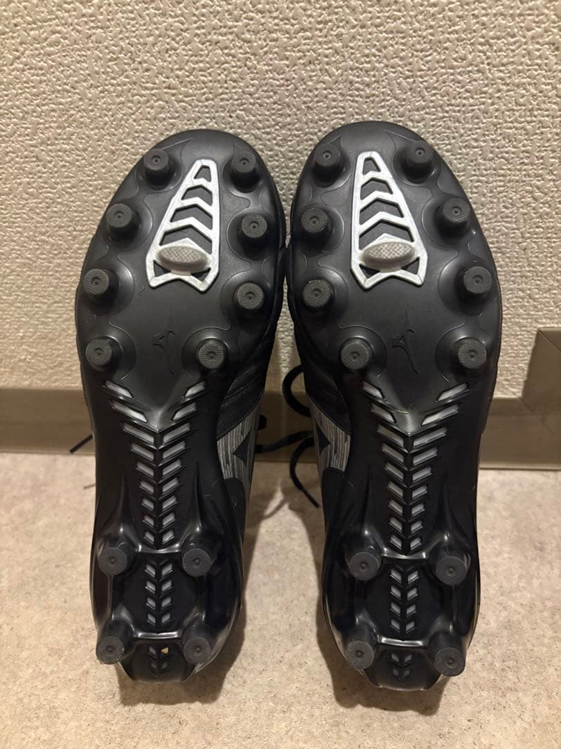 ミズノ　モレリアネオ4β ELITE 25.0cm限定　黒　銀