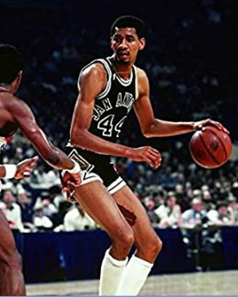 NBA ジョージ・ガービン フィギュア