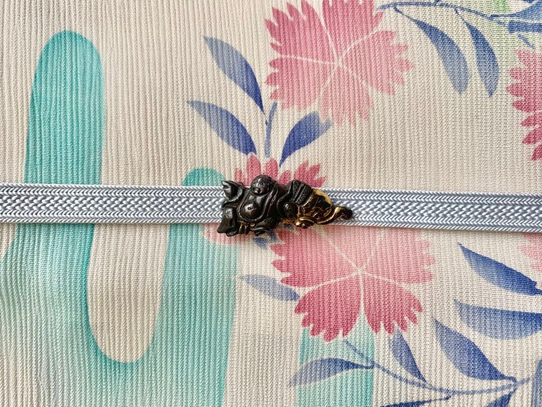 金工　帯留め　アンティーク　布袋尊　彫金　七福神　目貫　前金具