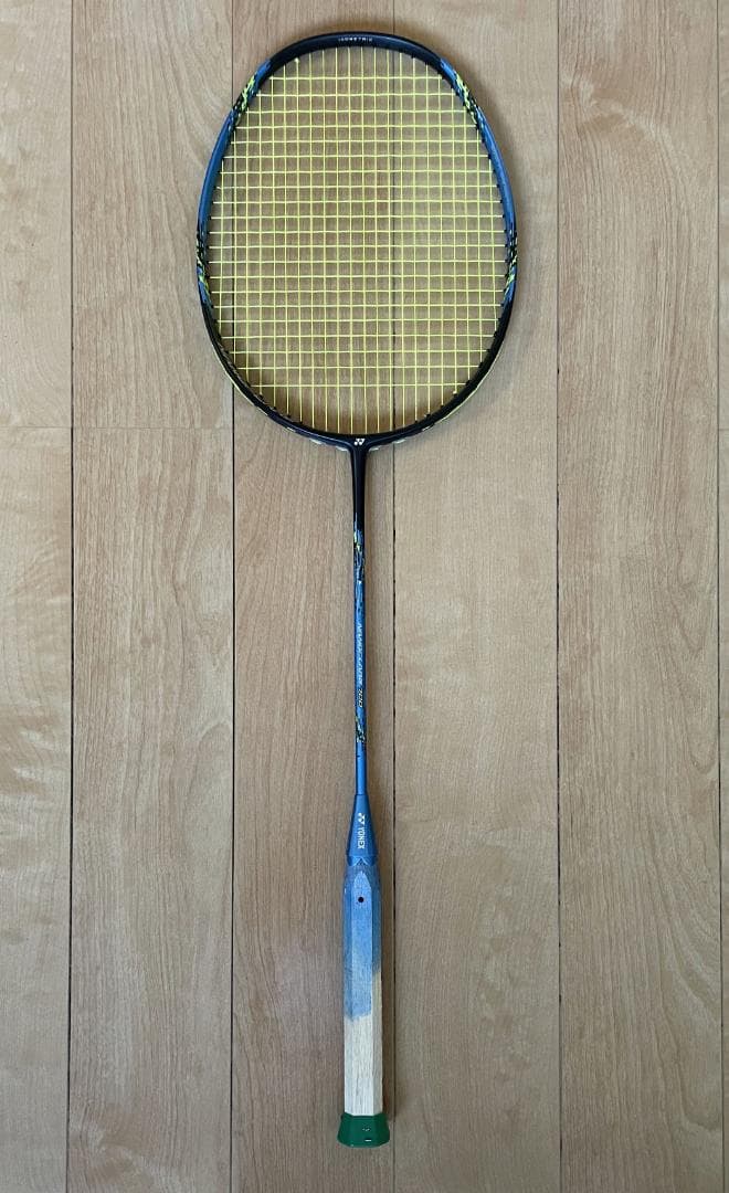 【美品】 YONEX バドミントン ラケット NANOFLARE700 5UG6