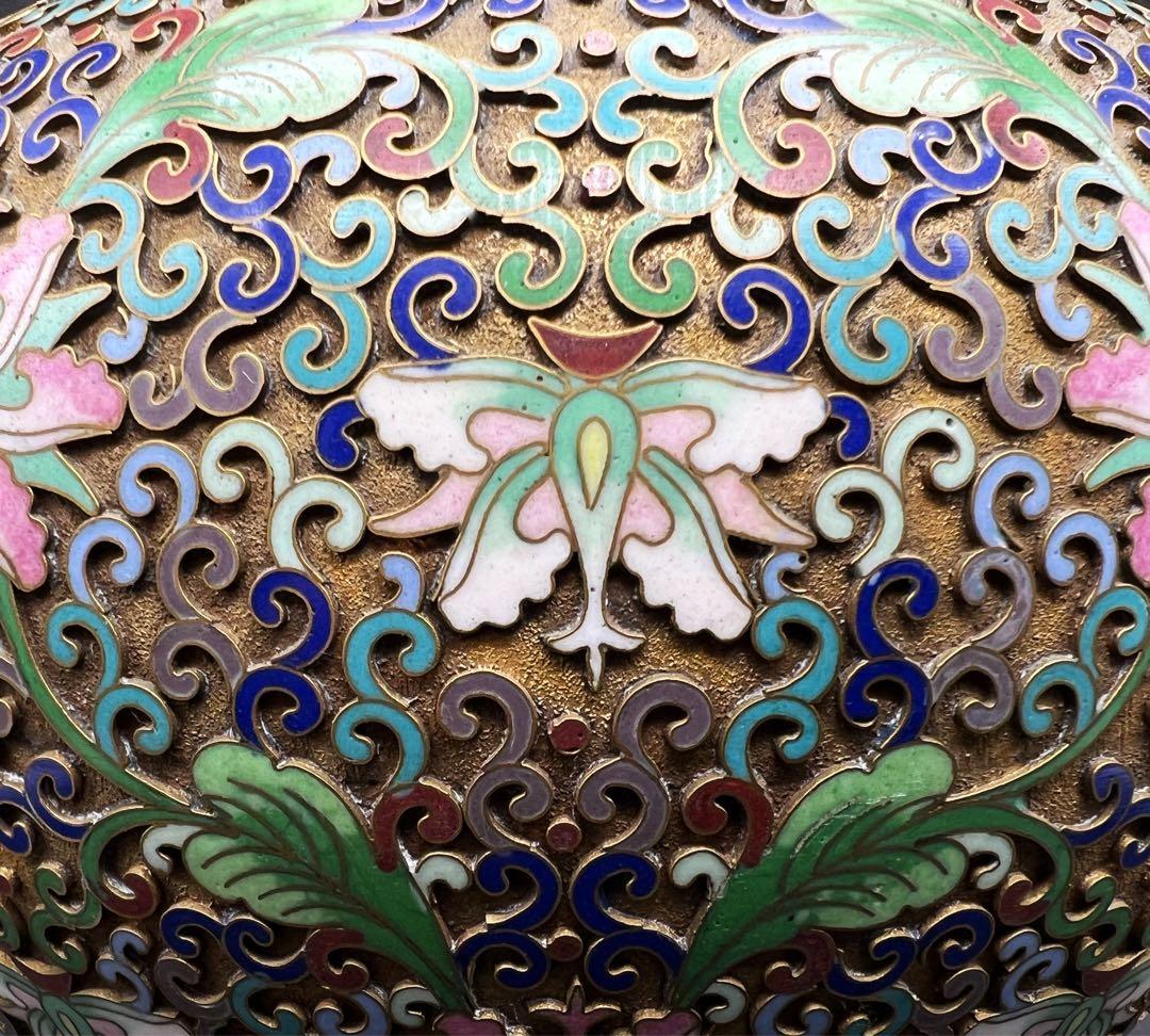 中国美術 古玩 掐丝珐琅 七宝焼　蝶々紋樣花瓶 台座付き　骨董品