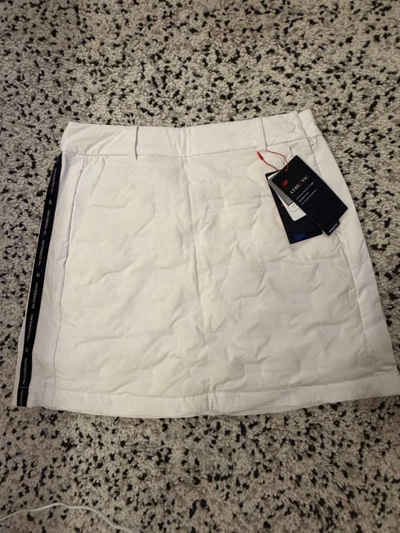 New Balance Golf ダウンスカート定価17600円　新品未使用