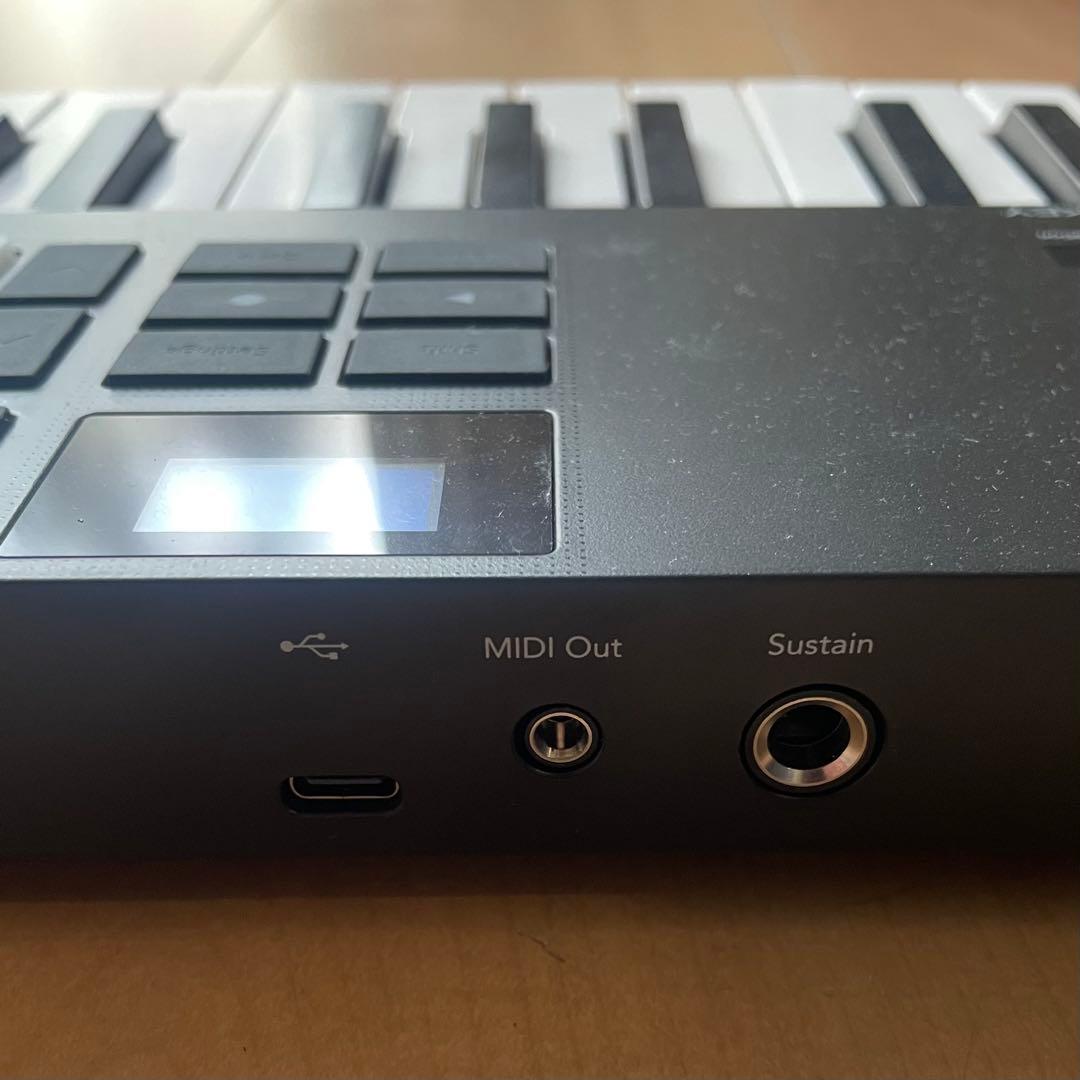 【美品】Novation Launchkey Mini 37 MK4