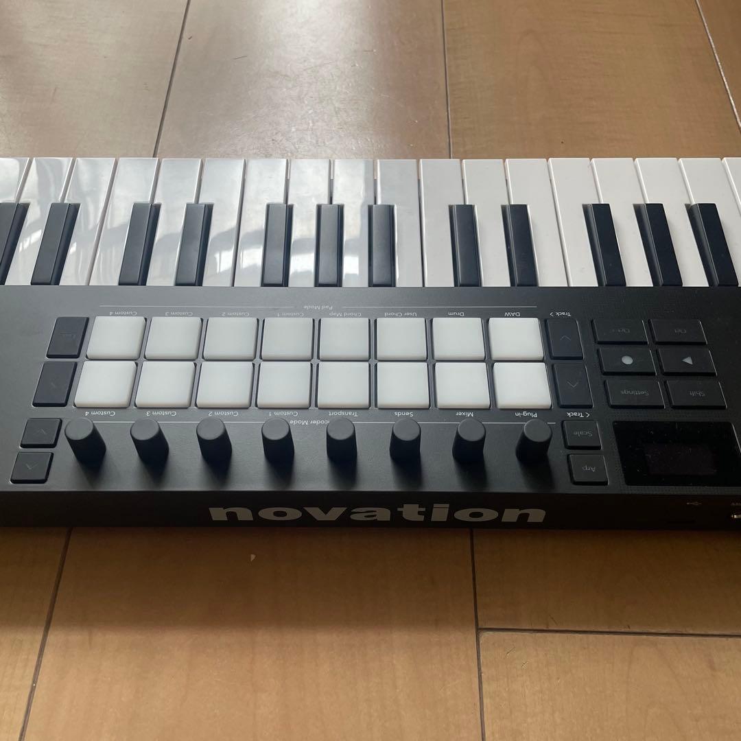 【美品】Novation Launchkey Mini 37 MK4
