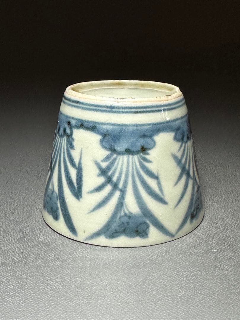 古伊万里　そば猪口　菖蒲紋様　染付　白磁　江戸時代