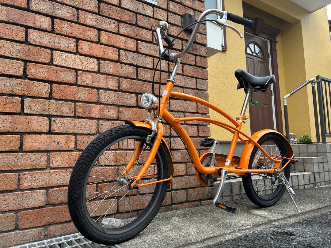 兵庫県神戸市より！ビーチクルーザー　アメ車自転車　オレンジです。