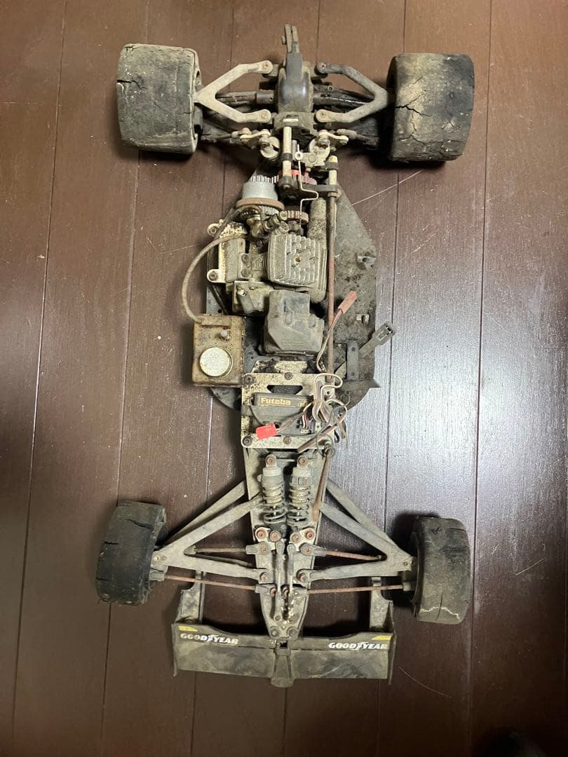 京商　エンジンラジコン　フェラーリ643 ？　GP10 1/8