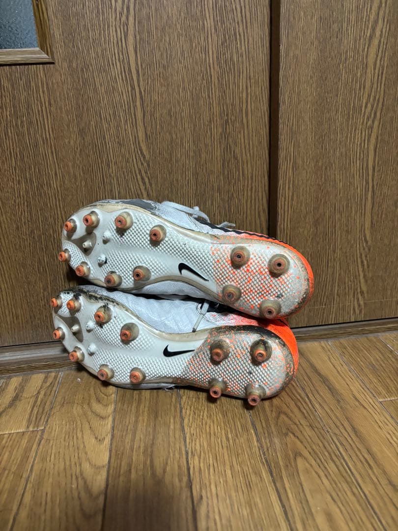 ナイキ NIKE サッカースパイク ティエンポ7 25.5