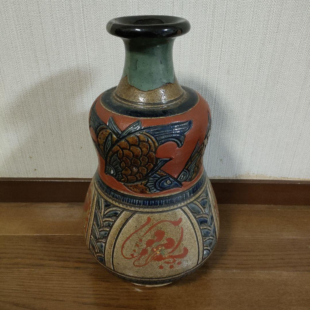 ★壺屋焼★小橋川清正 赤絵魚紋大壷 高さ３７ｃｍ、重量約５．５kg