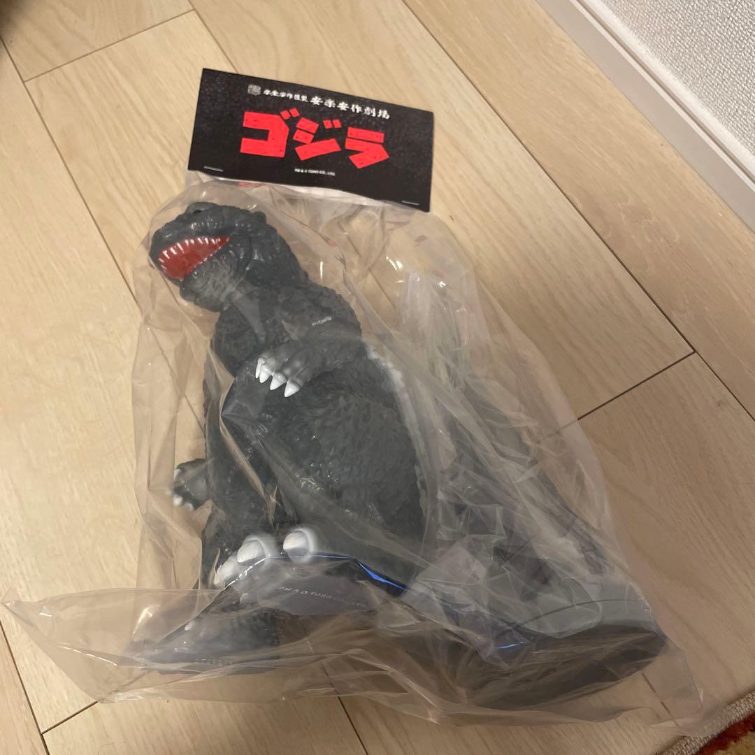 ゴジラ 1/6スケール フィギュア　メディコムトイ　ギニョール版　1954年