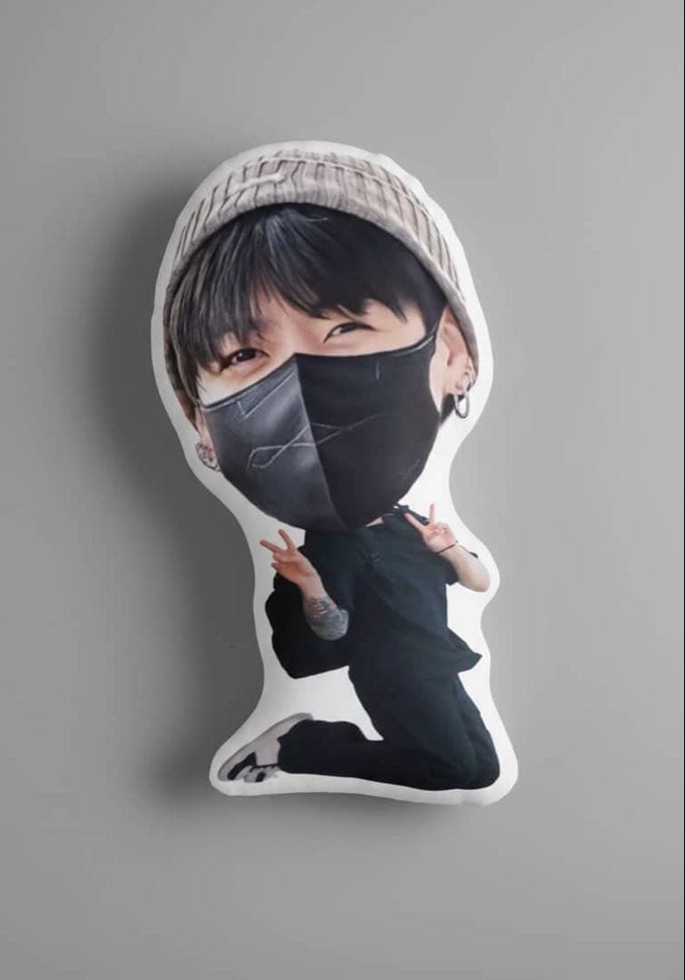 BTS Jungkook ジョングク グク 2等身クッション 30cm