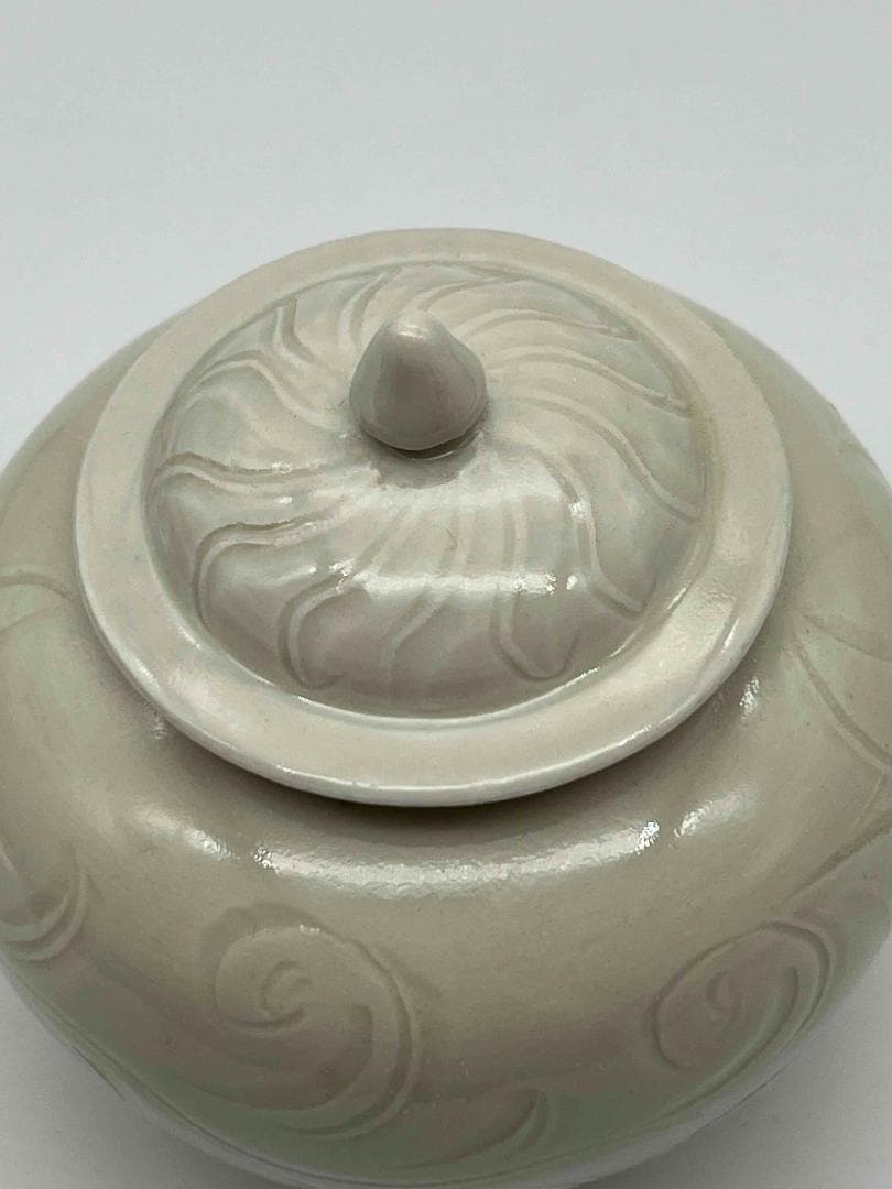 宋時代定窯　白磁刻花共蓋壺　蓋付き　茶入　茶道具　繊細　唐物(F-10)