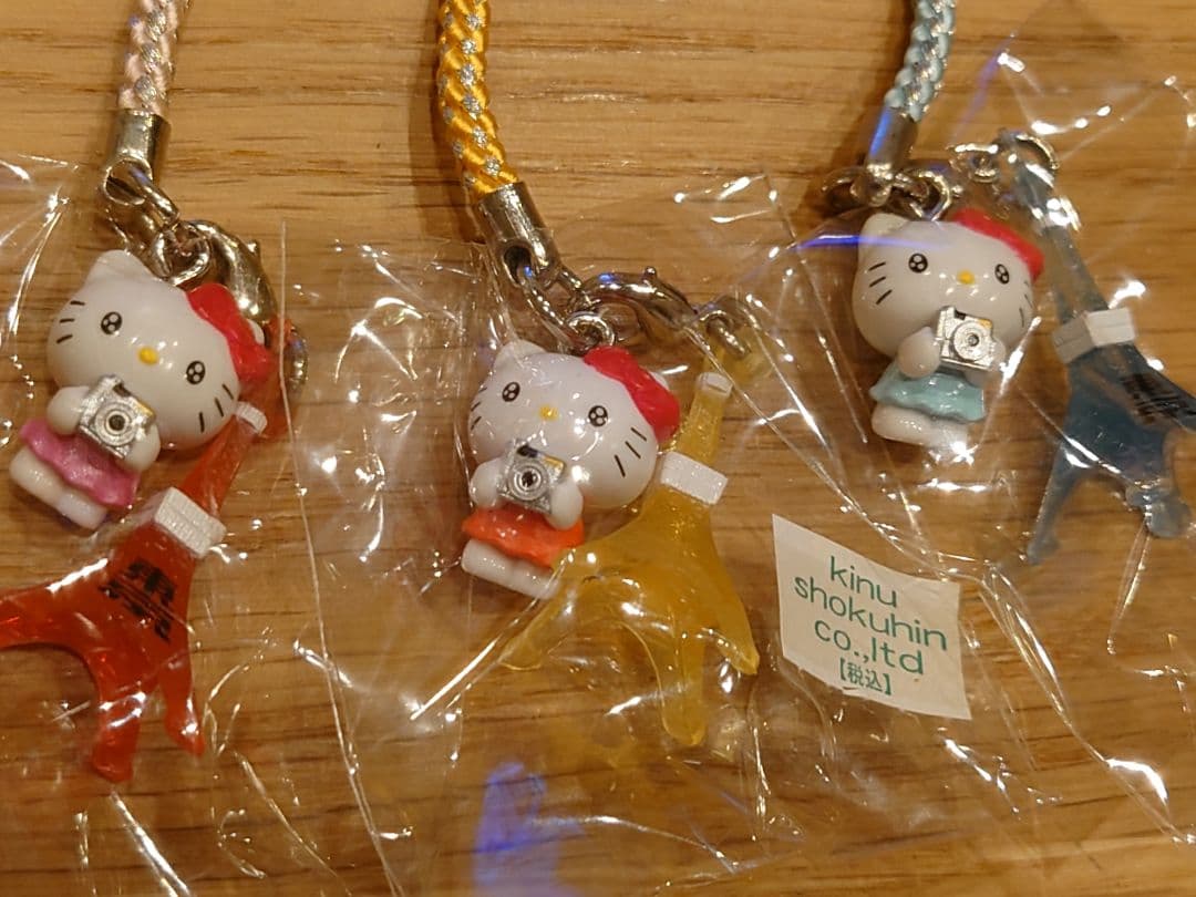 d*7様 【未開封】【東京限定】ハローキティ ストラップ セット