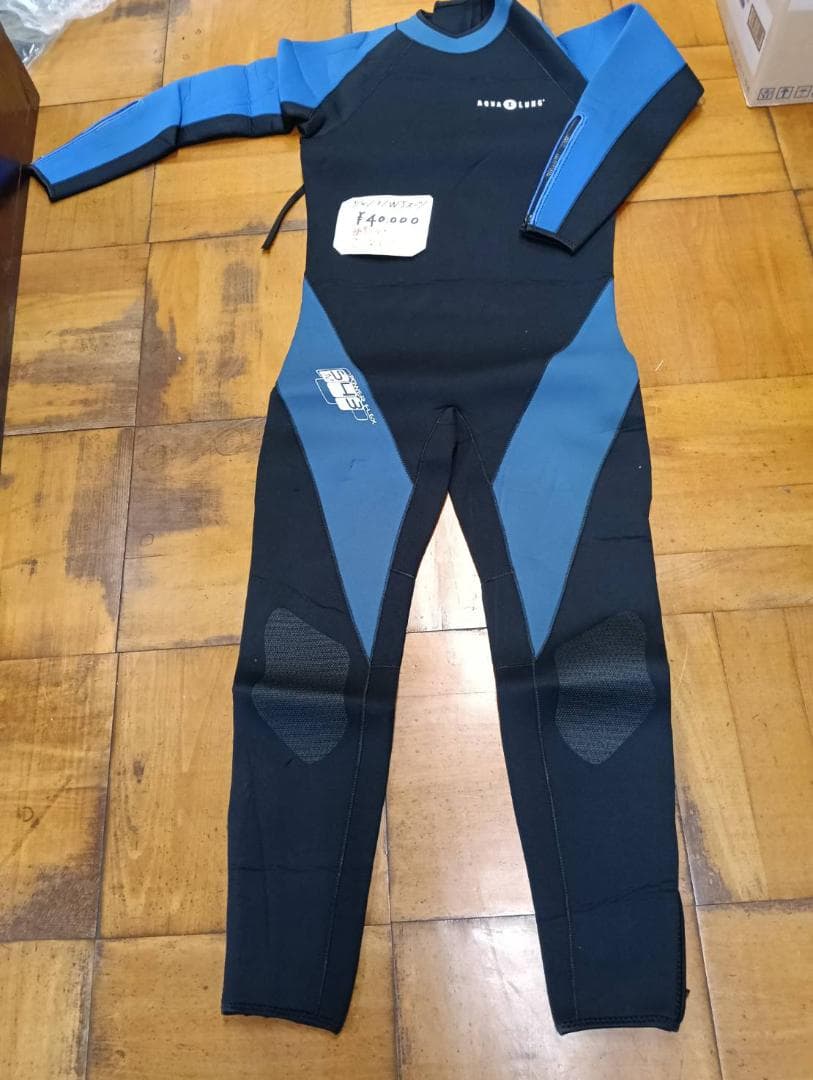 AQUA LUNG フルスーツ S/4/3 黒/青 XL