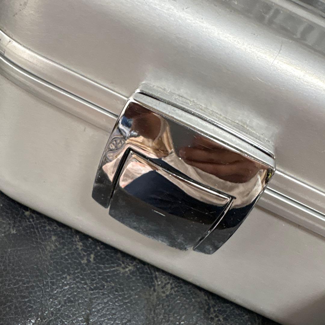 ゼロハリバートンセキュリティケース アルミ シルバー