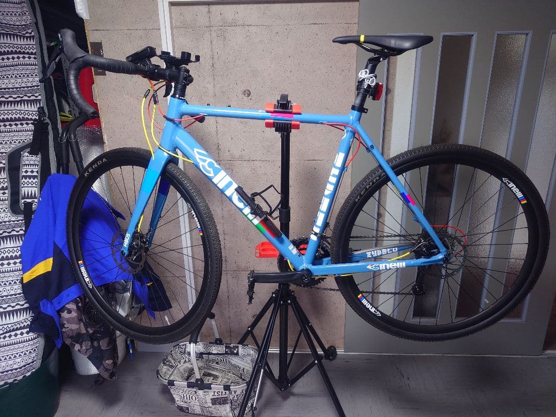 Cinelli グラベルロードバイク2x9速 青ジデコララ