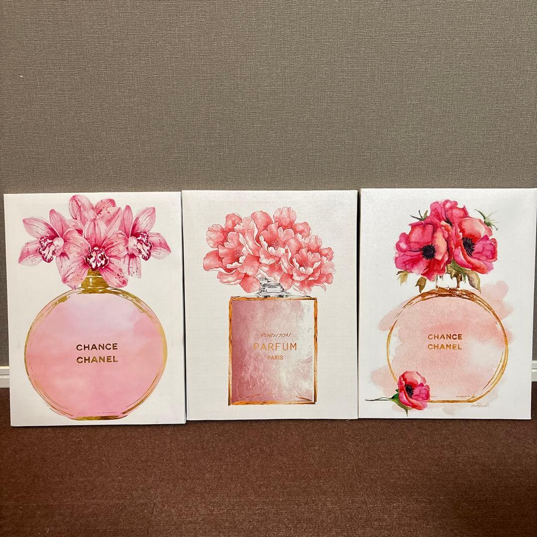 CHANEL キャンバスアート　3点セット❣️お値下げしました‼️