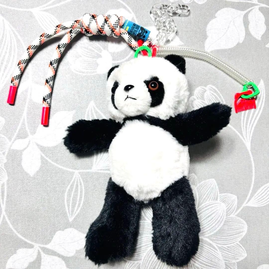 新品❣️ レア　大阪万博中国館　限定　パンダ　ぬいぐるみ　脱着可ストラップ多数