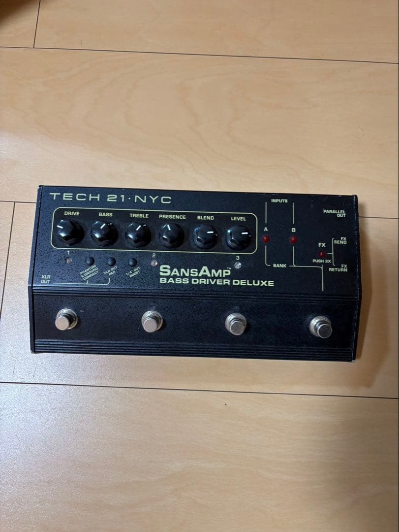 ベース SANSAMP BASS D DELUXE