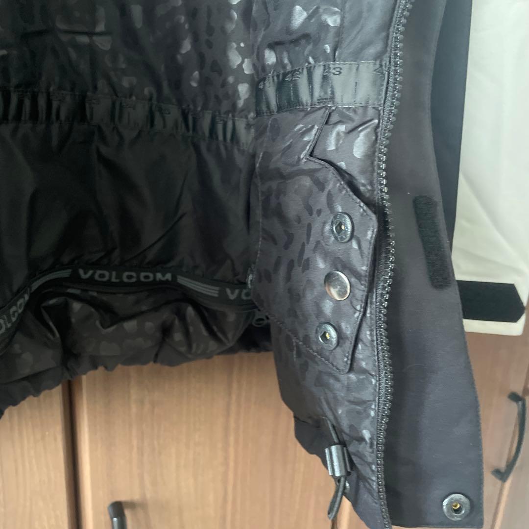 VOLCOM スノーボードジャケット Mサイズ
