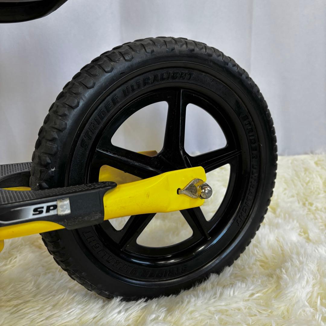 【美品】STRIDER ストライダー12インチ スポーツモデル　レッド　黄色