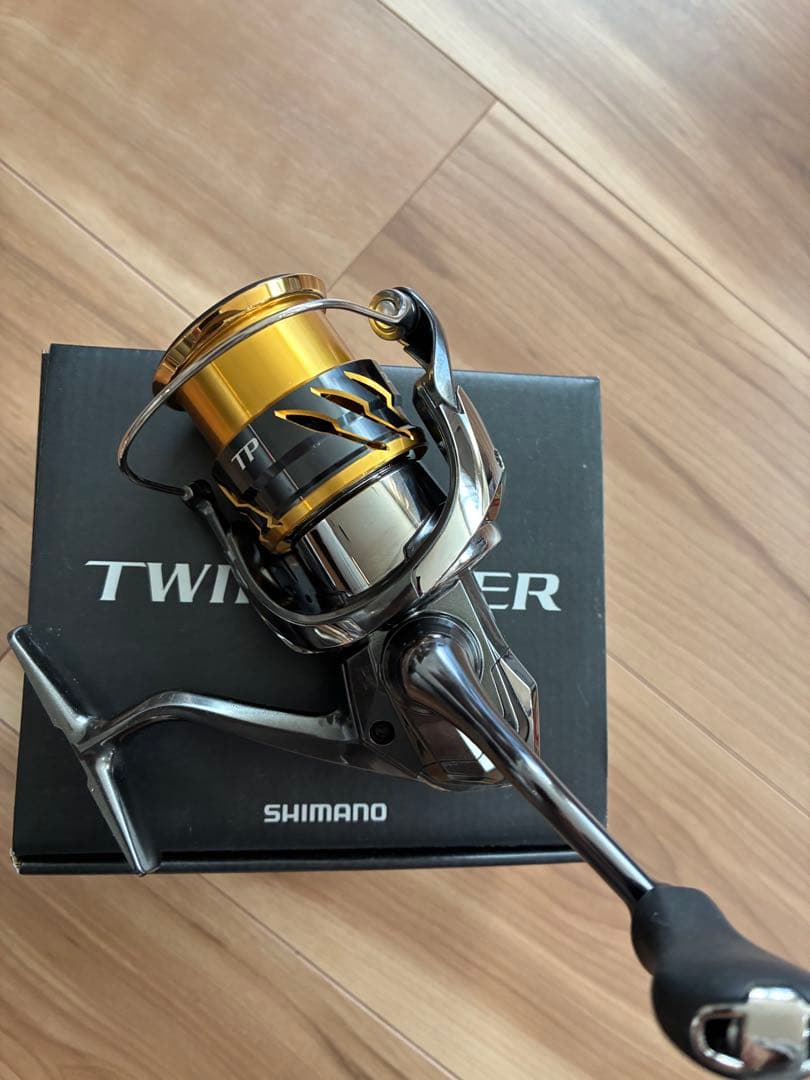 SHIMANO TWIN POWER 2500S スピニングリール