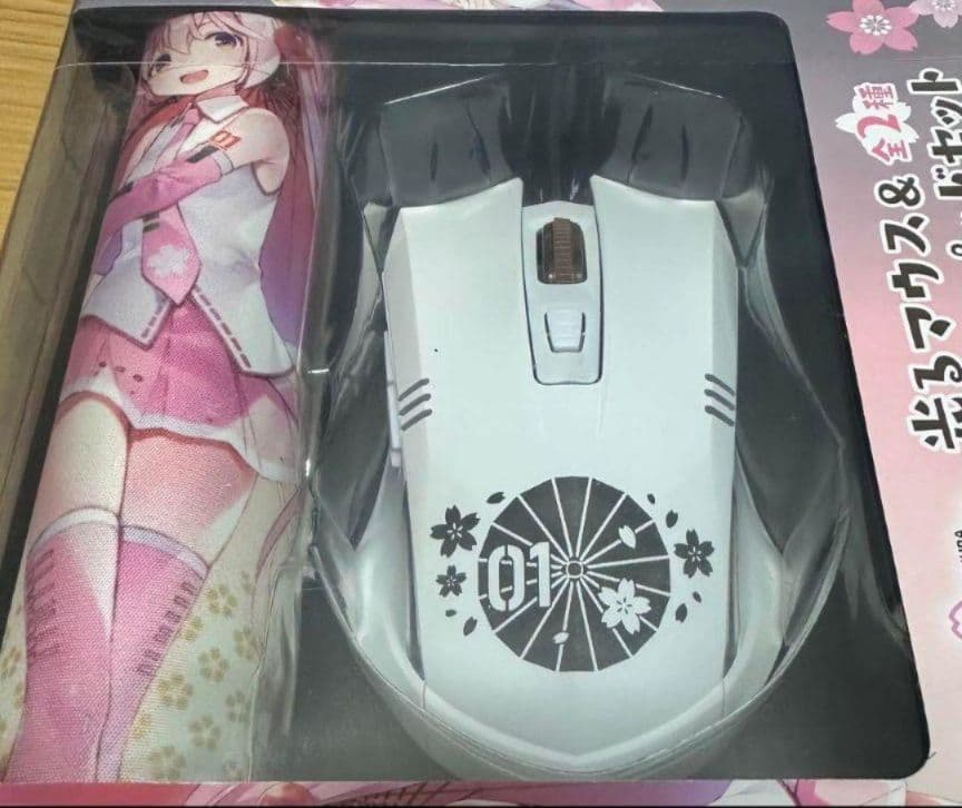 桜ミク 光るマウス&マウスパッドセット
