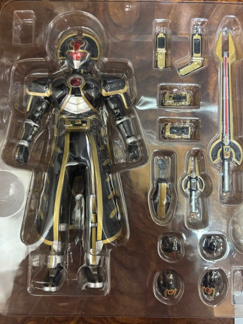 S.Hフィギュアアーツ　仮面ライダーサイガ&オーガ