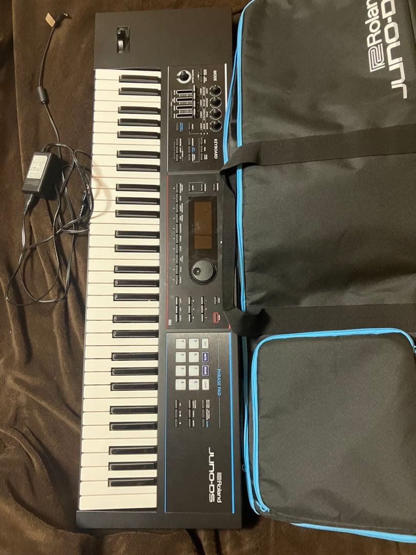 Roland JUNO-DS61 シンセサイザー 純正アダプター＆ケース付き