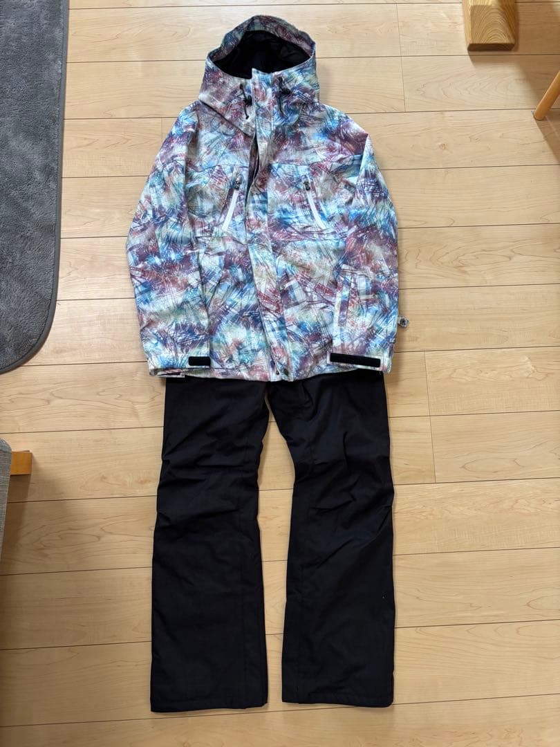 【美品⭐︎】スキーウェア　スノーウェア　レディース　上下　パステルカラー　WM9