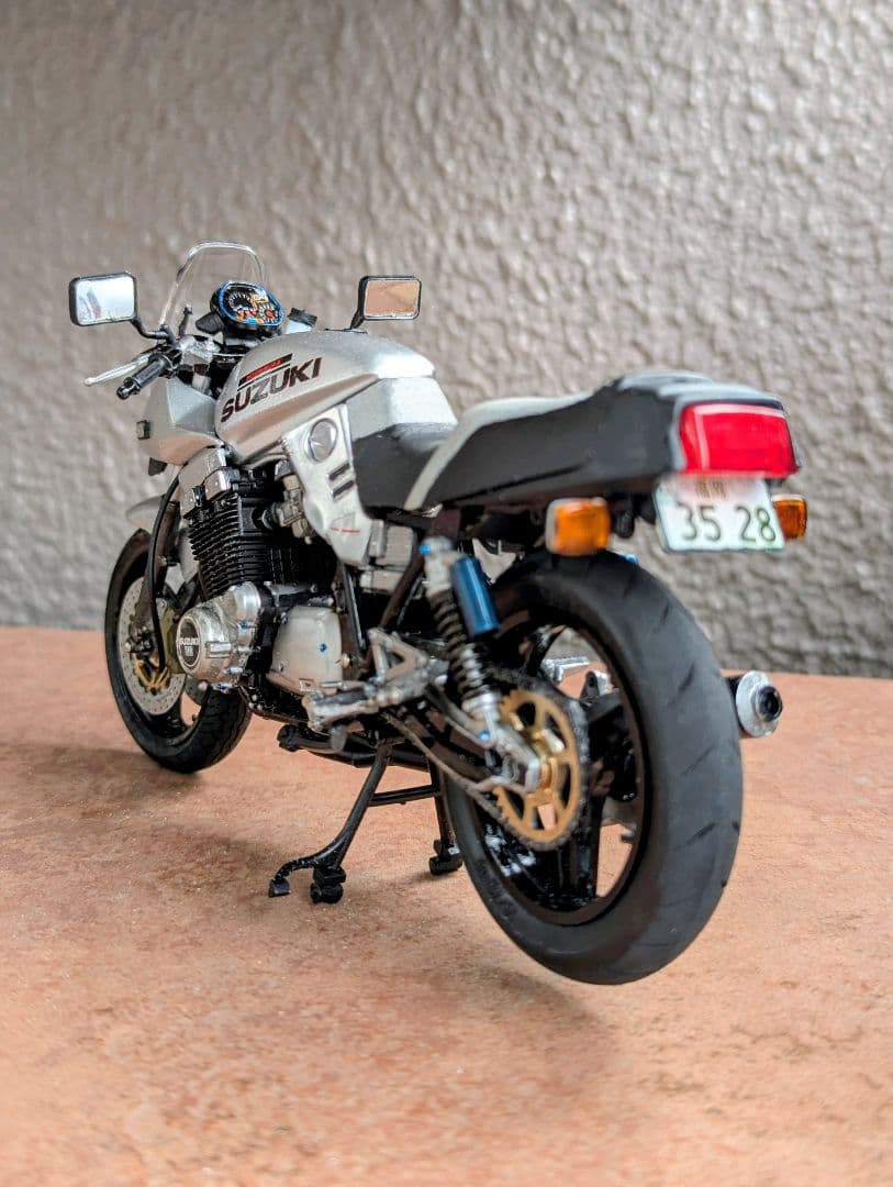 タミヤ1/12スズキカタナ改バイクプラモデル
