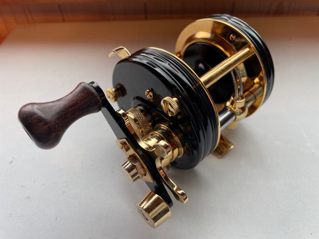 You　アブ アンバサダー Abu 5500CDL 新品未使用　ウッドノブ