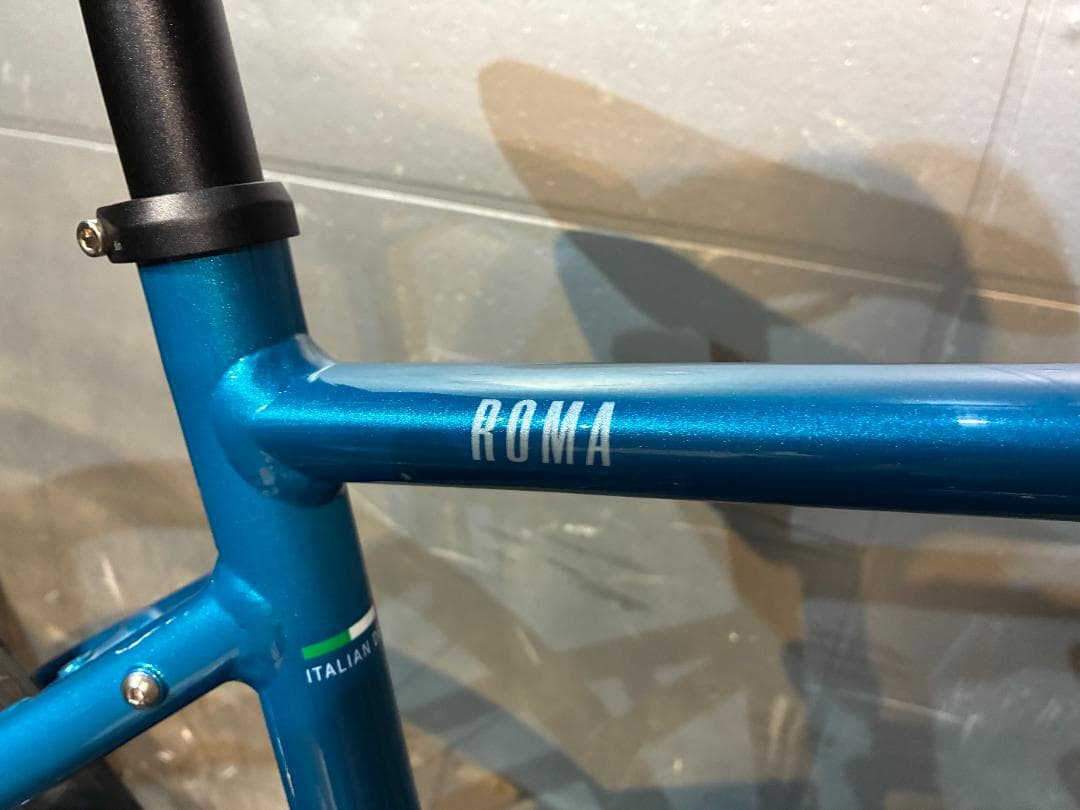 E15 クロスバイク Bianchi ROMA3 油圧式ディスク 500mm