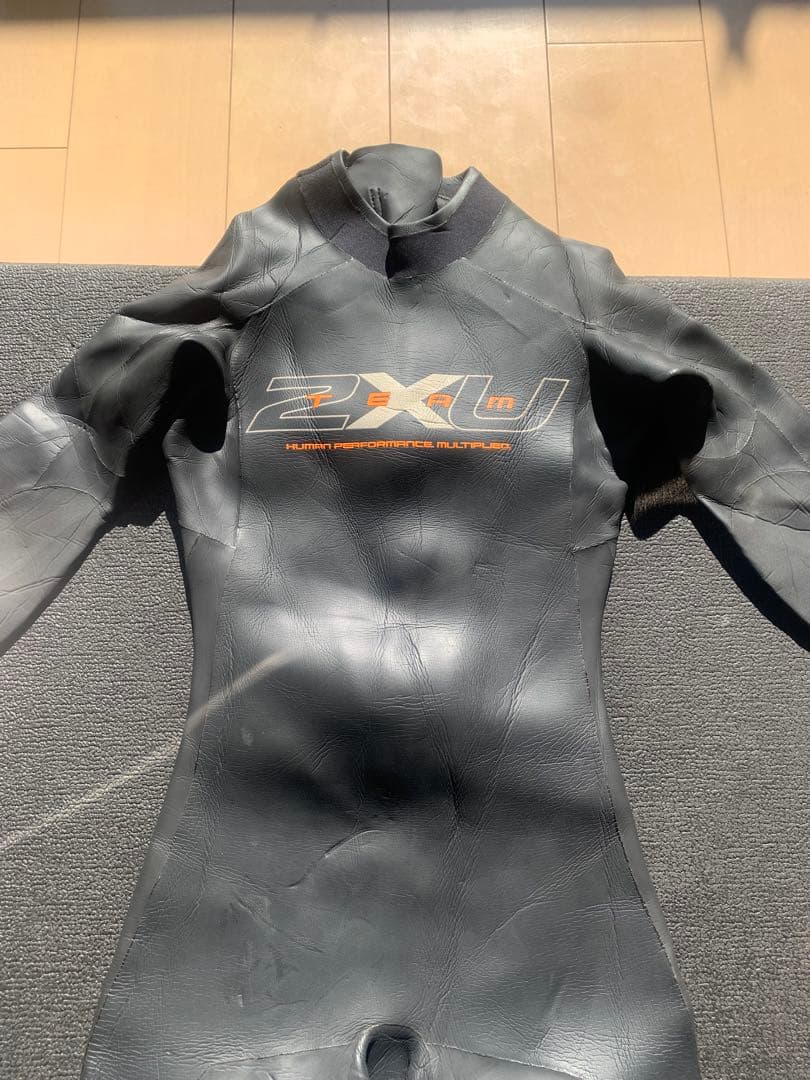 ウェットスーツ　2XU