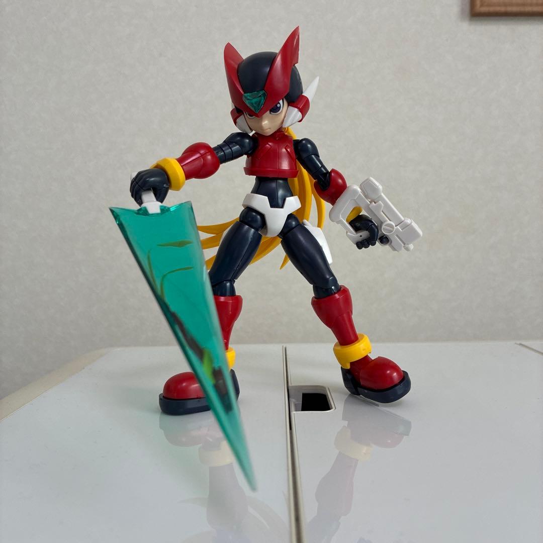 美品　ロックマンゼロ　プラモデル　組立済み