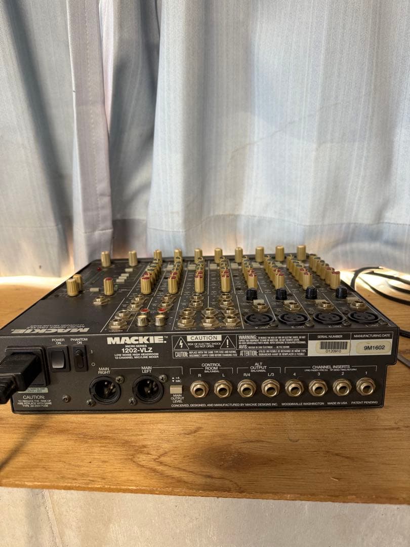 MACKIE 1402-VLZ アナログミキサー