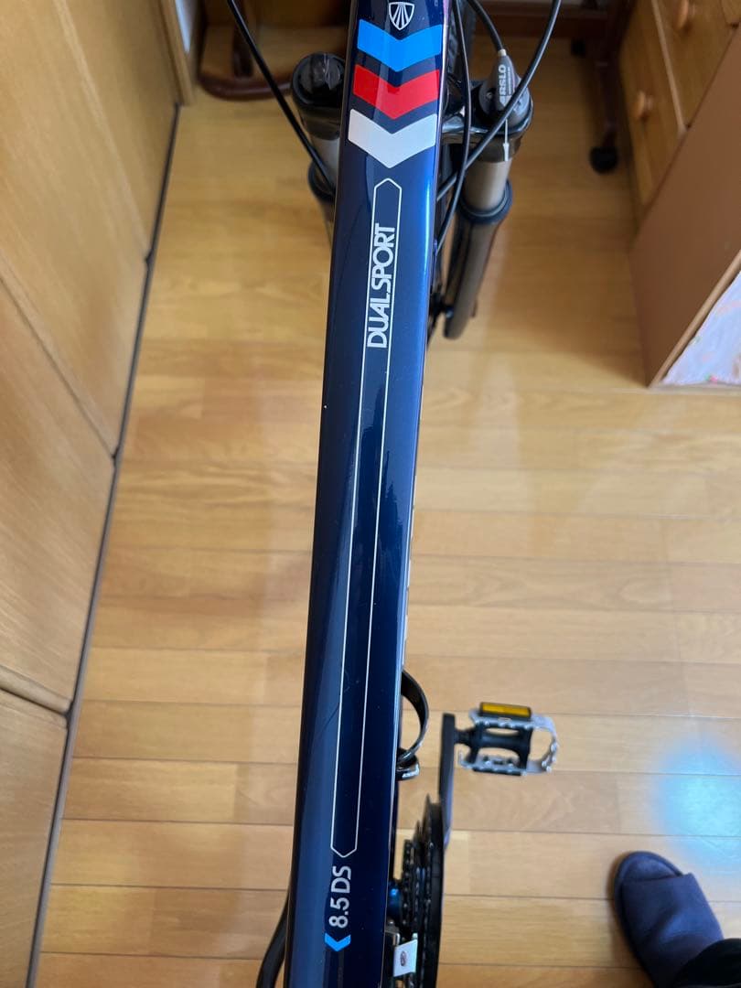 [直接お引き渡し、熊本市近郊] TREK クロスバイク 青 赤