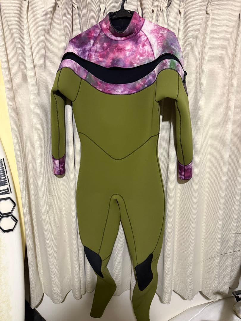 mellowサーフウエットスーツ