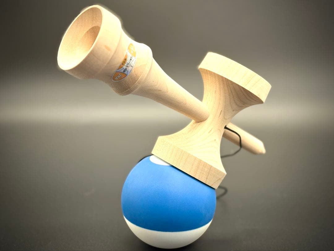 オ*イ様 玉83けん83の奇跡★けん玉★リシェイプ5 大空REShape5青白★