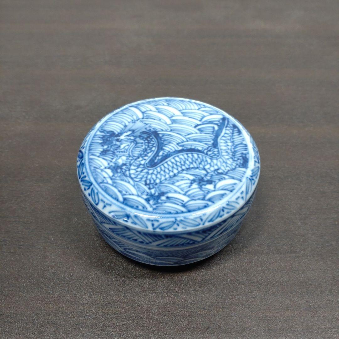 玩玉 款 青花 龍青海波文 合子