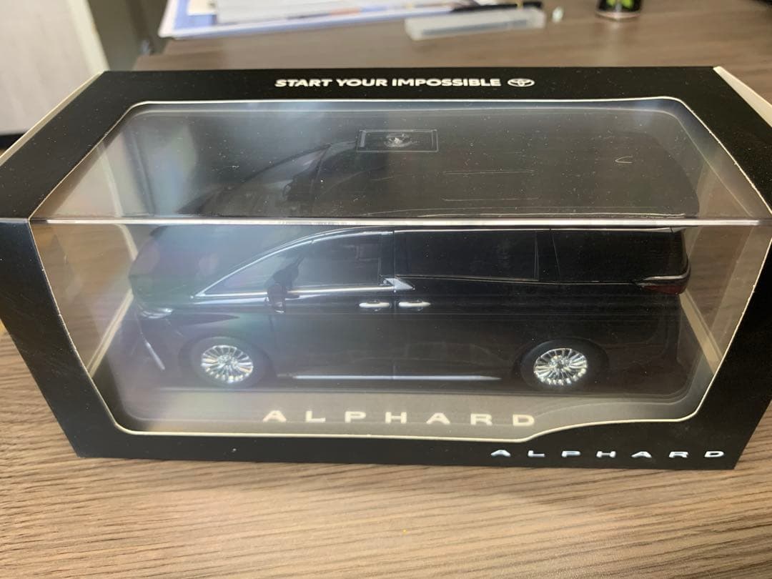 【非売品】アルファード カラーモデルミニカー
