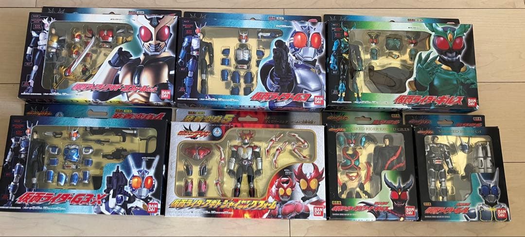 仮面ライダーアギト装着変身1〜5+海外輸入品エクシードギルス、G4 7体セット