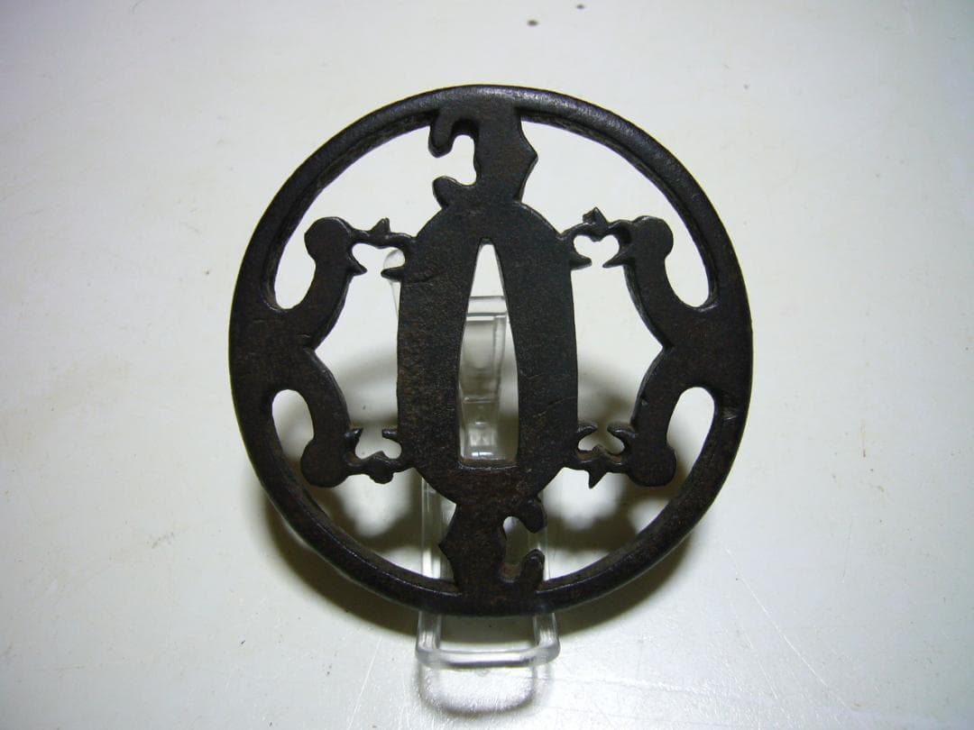 鍔 透かし鍔 鉄 日本刀 時代物　居合