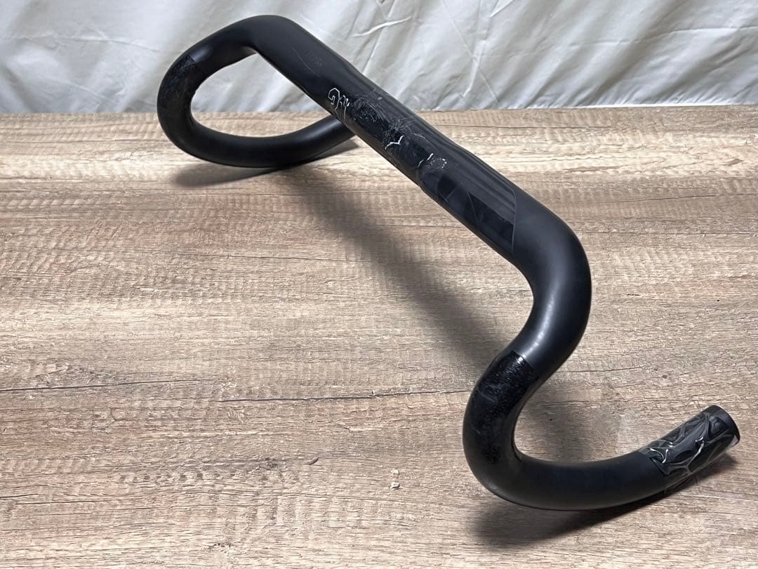 3T ERGONOVA TEAM STEALTH カーボンハンドル 420mm