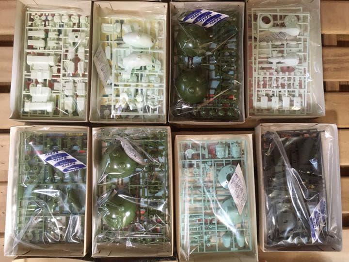 アオシマ　伝説巨神イデオン　プラモデル８体セット