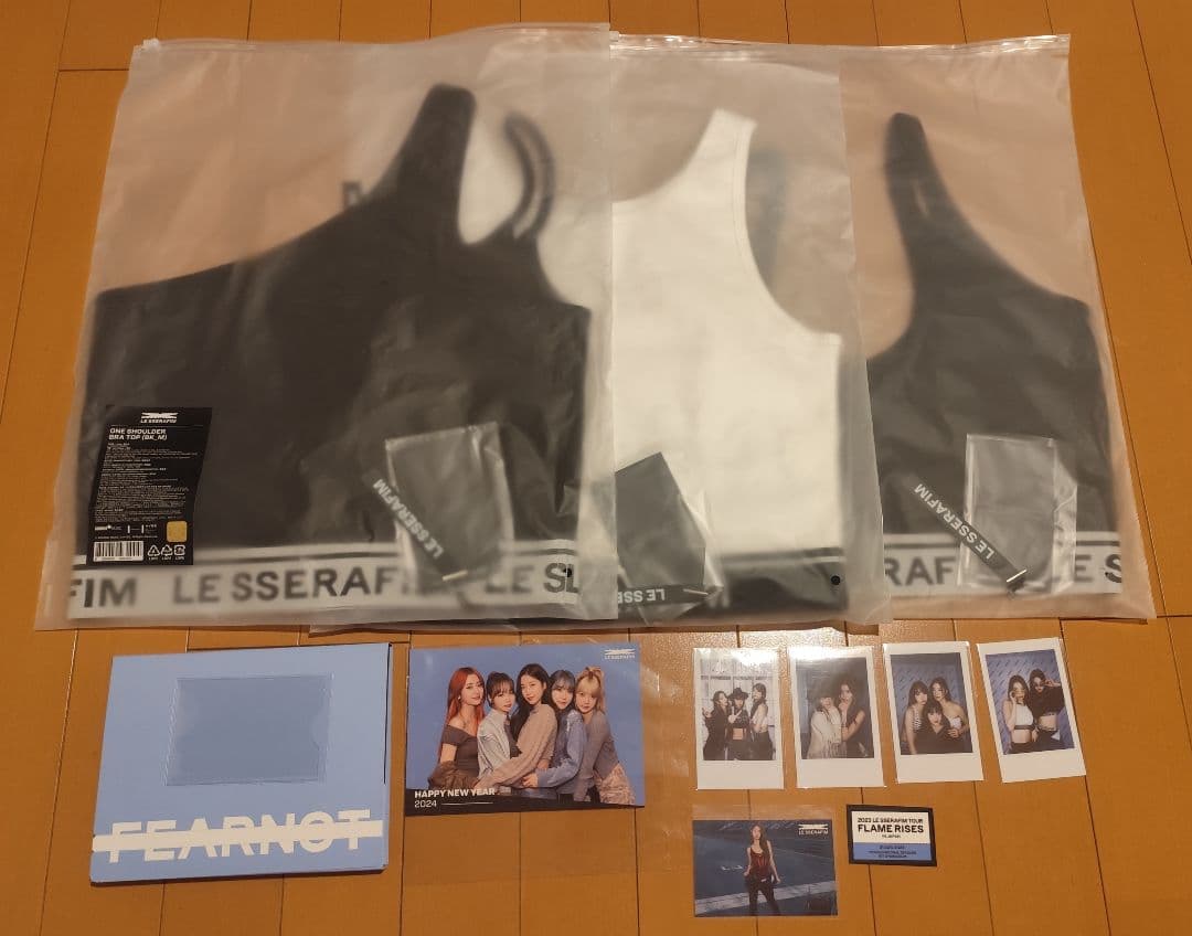 LE SSERAFIM　ブラトップ3種+トレカ4種+ファンクラブ特典セット