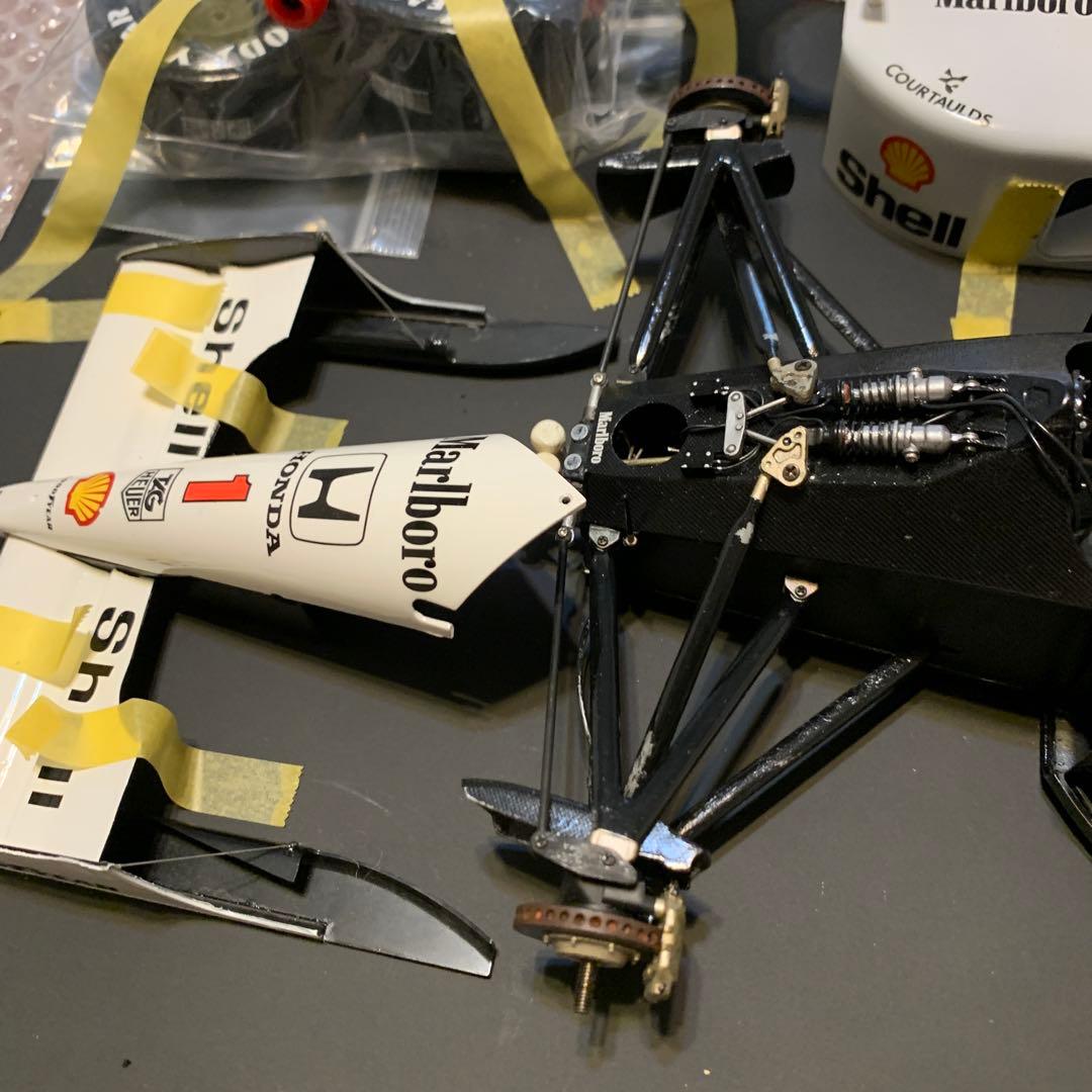 白*魔様 タミヤ　マクラーレン MP4/6 1/12スケールモデル完成品＆セナフ