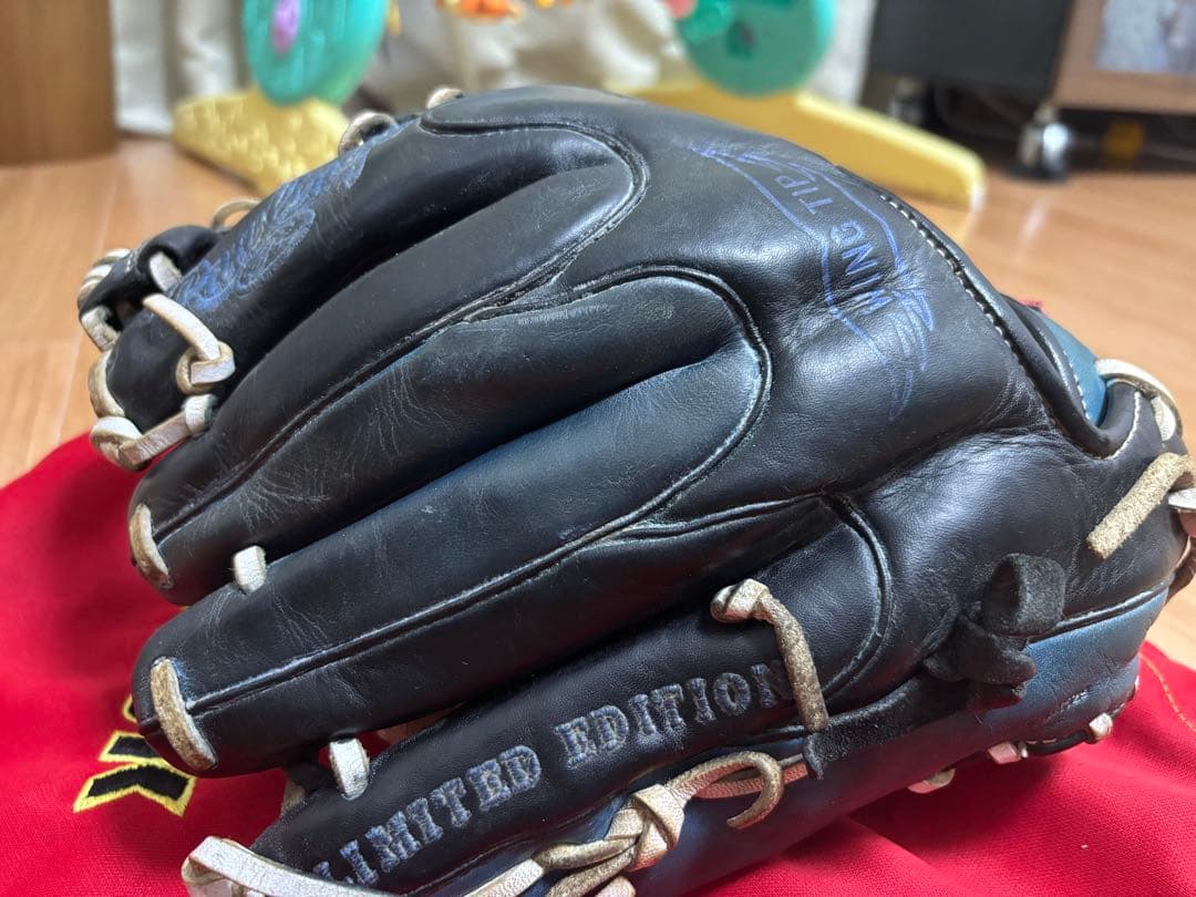 EKBH-29 ローリングスグラブ青黒2色一般軟式用